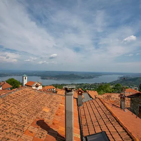 Fosseno Sleeps 7 Villa Nebbiuno