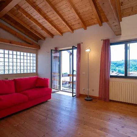 Villa Fosseno Sleeps 7