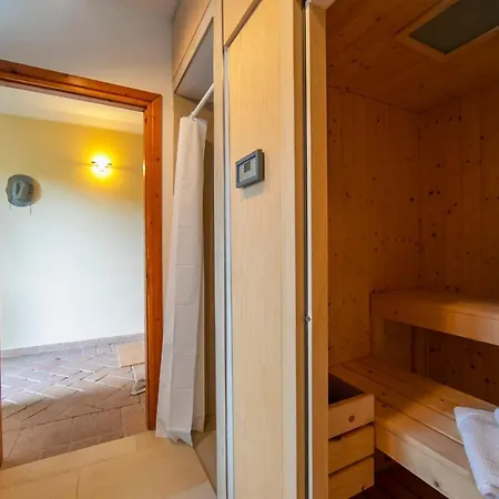 Fosseno Sleeps 7 *